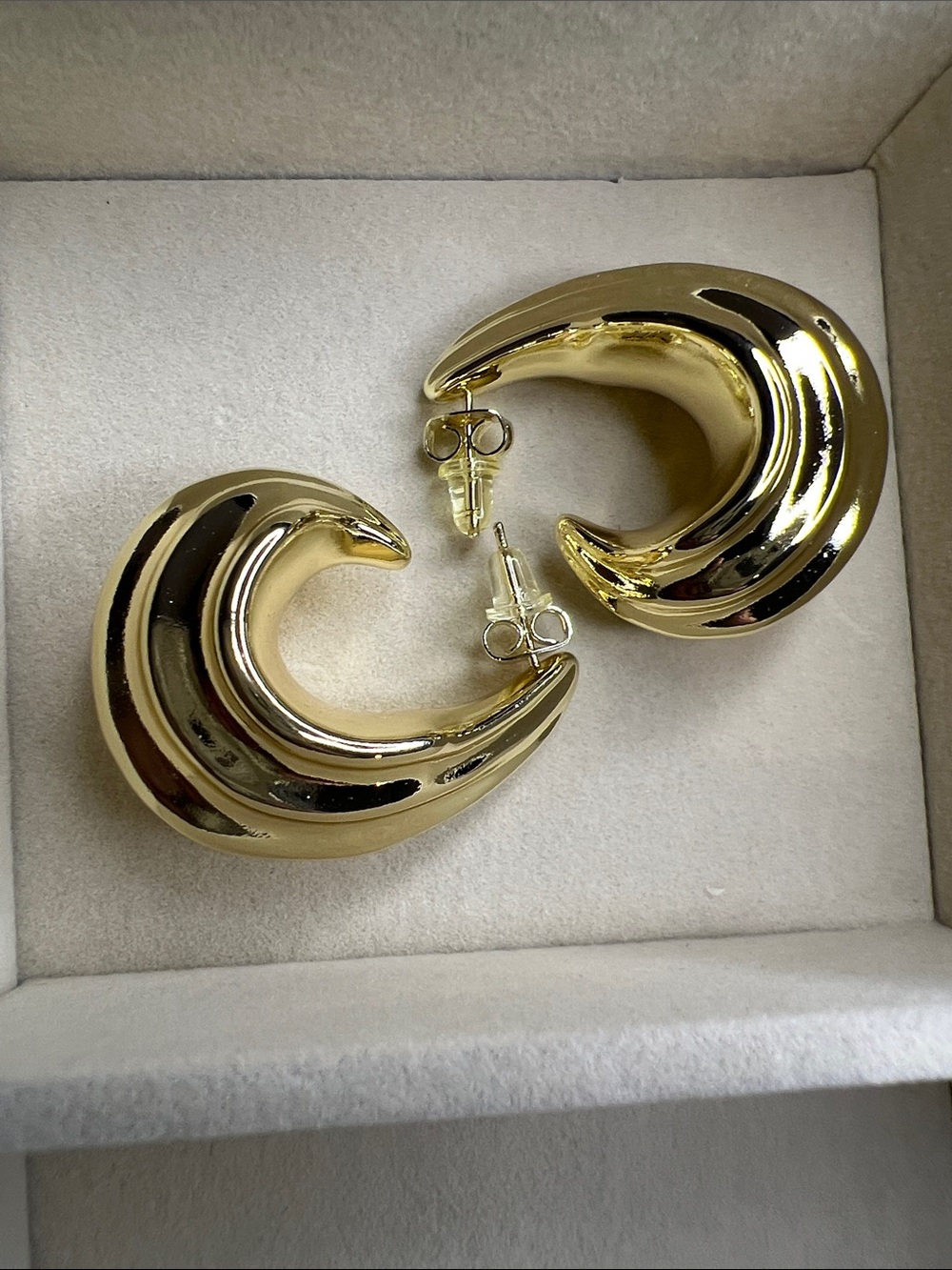 Gold Crescent Hoop Earrings - Women Jewelry - NEW